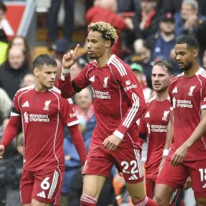 Liga Inggris: Sengit, Liverpool Taklukkan Everton 2-1