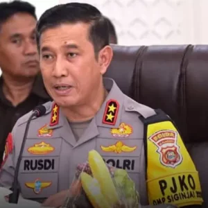 Kapolri Mutasi Kapolda Sulsel Irjen Rusdi Hartono, Digantikan Brigjen Djuhandhani