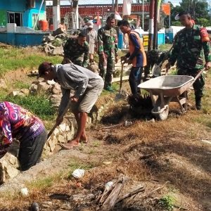 Koramil Majauleng Gelar Karya Bakti di Desa Bottopenno Wajo
