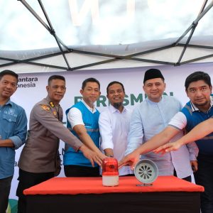PLN Hadirkan SuperSUN di Pulau Samalona, Terangi 20 Rumah