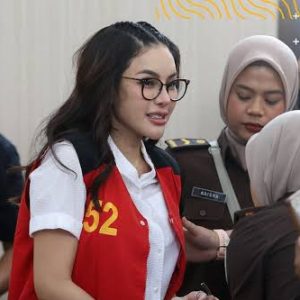 Nikita Mirzani Divonis 4 Tahun Penjara, Terbukti Lakukan Pemerasan