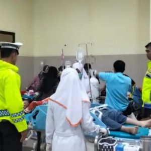 Tabrakan di Poros Malino Gowa, Bapak-Anak Tewas, Istri Kritis