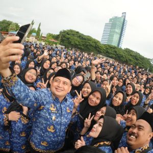 Appi Serahkan SK 6.936 PPPK Pemkot Makassar  