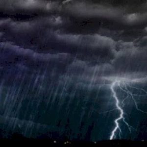 Hujan Ekstrem Memuncak Januari 2026, Berpotensi Banjir-Longsor