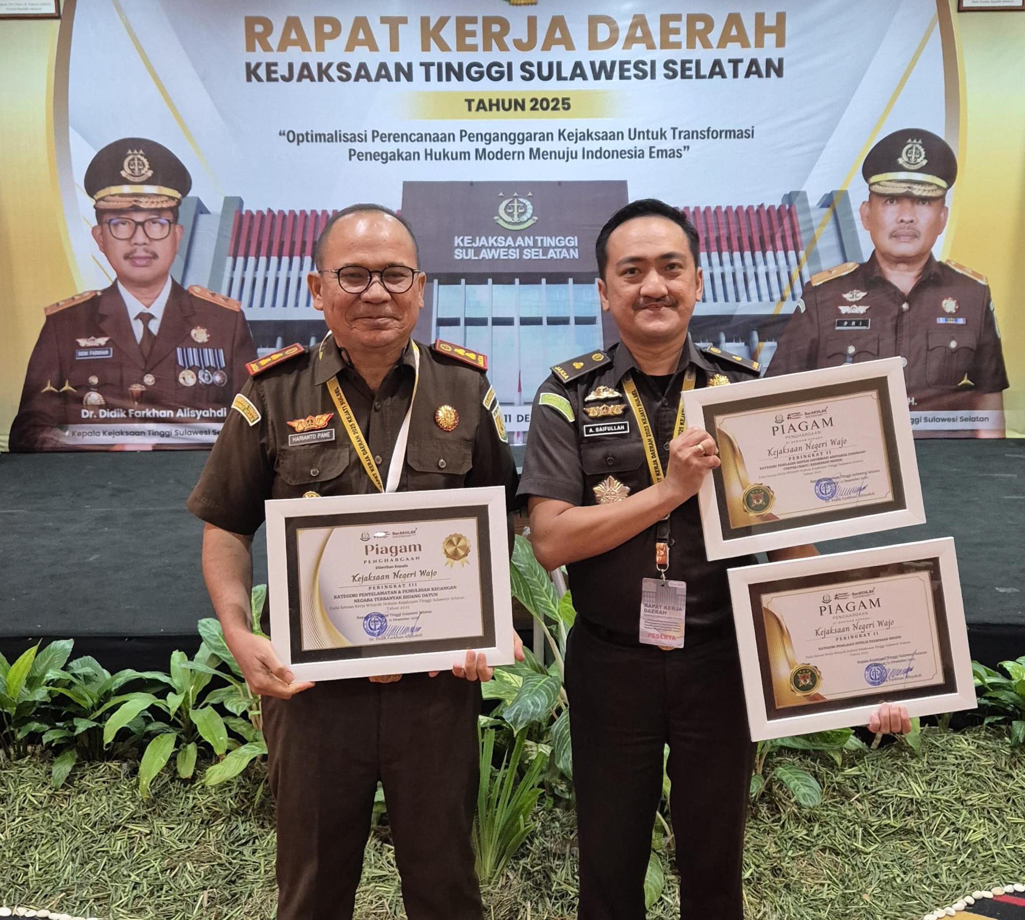 Kejari Wajo Borong 3 Penghargaan di Rakerja Kejati Sulsel 2025