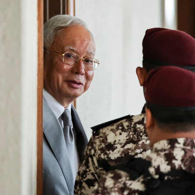 Breaking News: Eks PM Malaysia Najib Razak Dihukum 165 Tahun Penjara