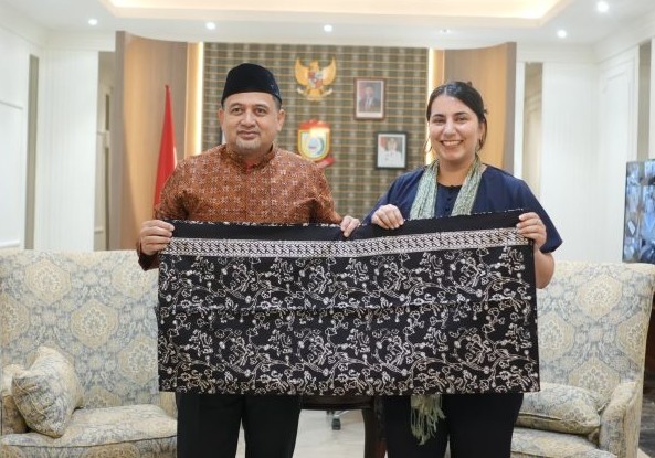 Kedubes Inggris Tawarkan Ingin Terlibat Pembangunan Stadion Untia