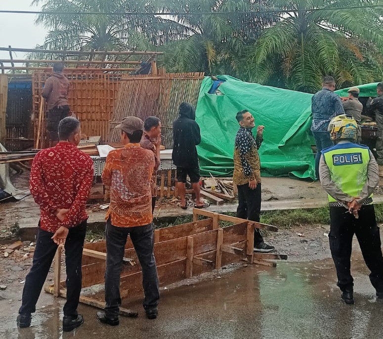 Pemkot Makassar Tertibkan Dua Titik PKL di Tamalanrea