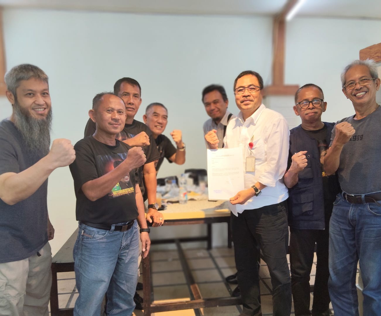 Resmi Mendaftar, Prof Warsinggih Ramaikan Bursa Calon Ketua PBSI Sulsel