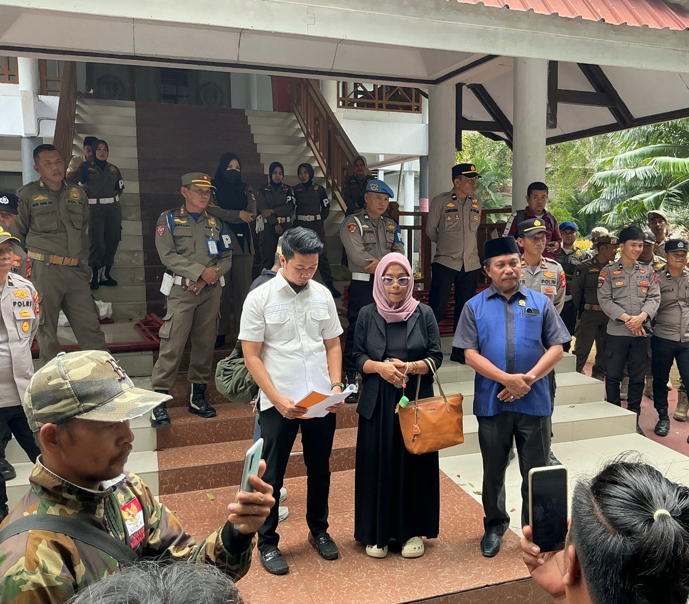 DPRD Wajo Panggil Inspektorat Terkait Polemik Pengangkatan Kaur Desa Bau-Bau