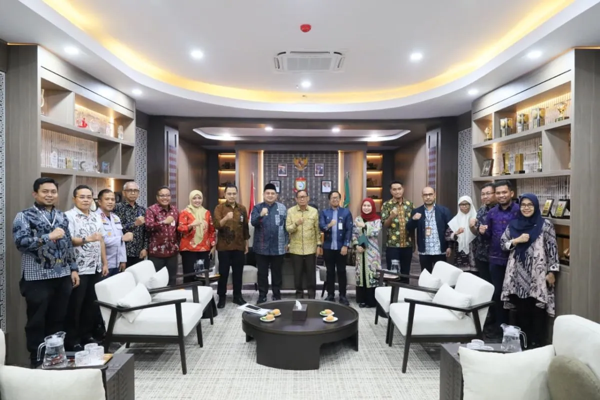Didukung DPR-BBWS, Appi akan Tata Trotoar dan Kanal Makassar
