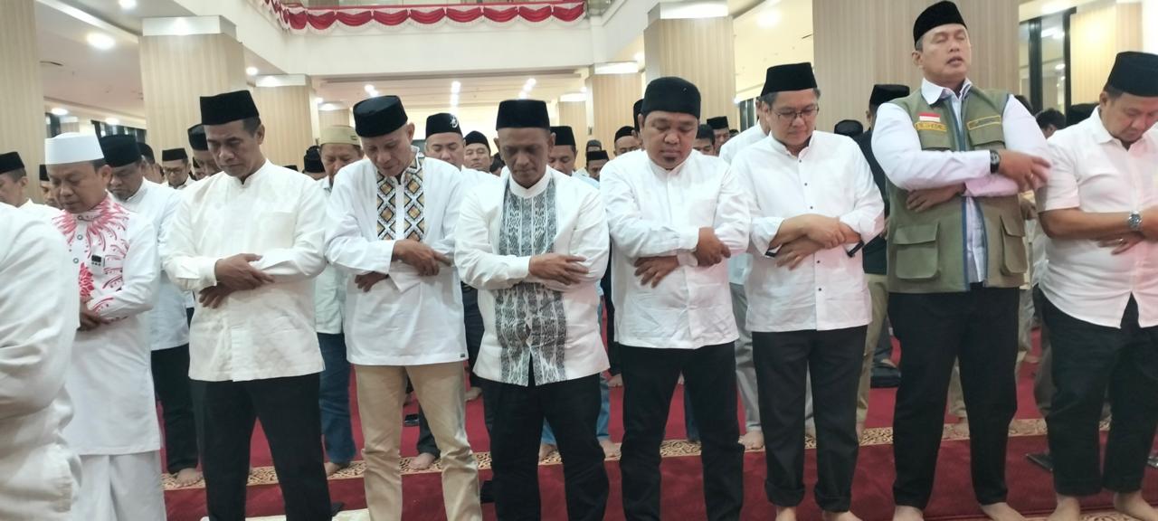 Wabup Wajo Hadiri Buka Puasa Bersama IKA Unhas di AAS Building Makassar