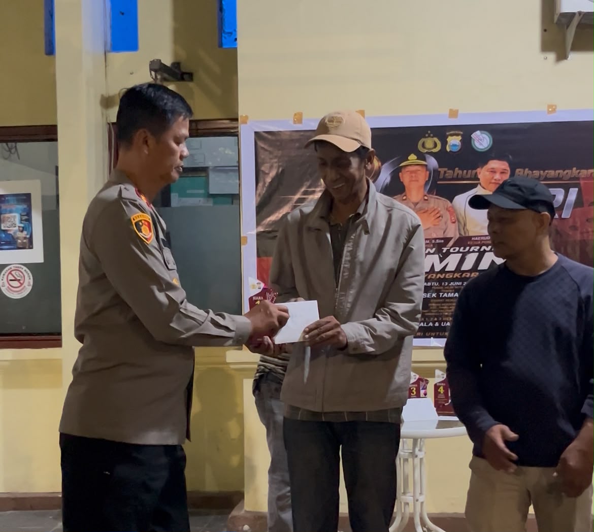 Turnamen Domino HUT Bhayangkara ke-80, Polsek Tamalanrea Pererat Silaturahmi Bersama Masyarakat