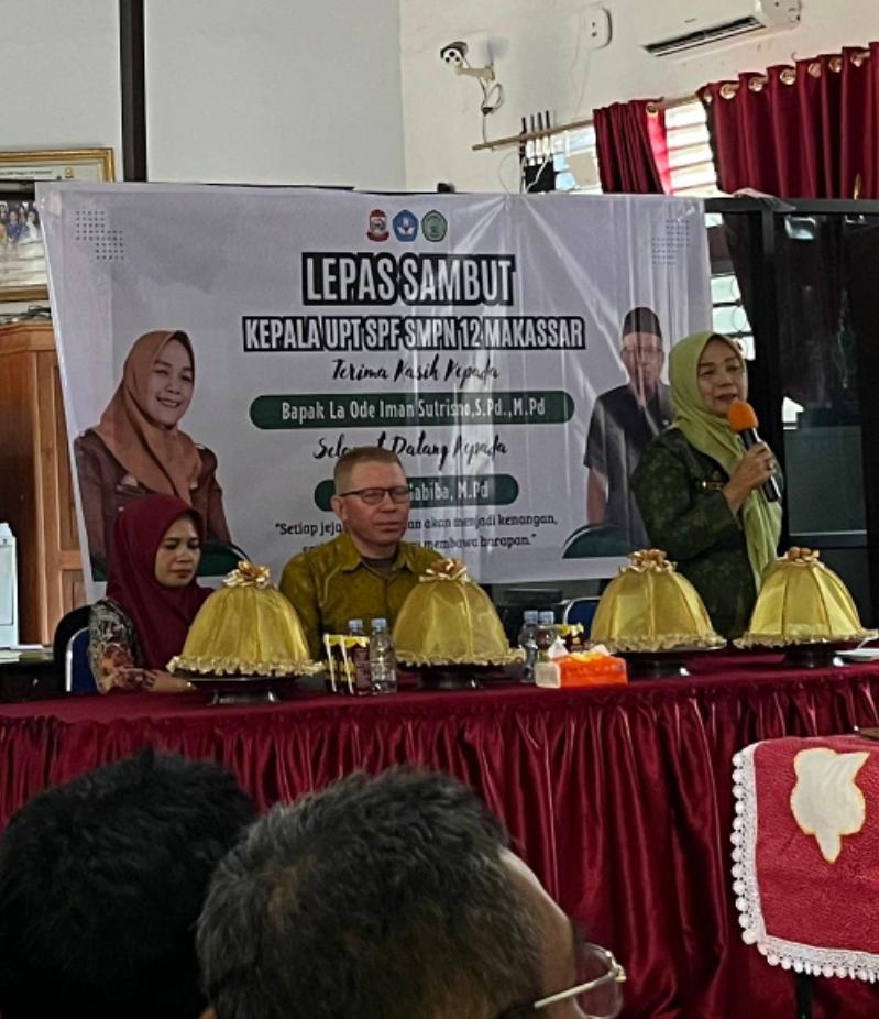 Lepas Sambut Kepala Sekolah UPT SPF SMPN 12 Makassar, Laode Imam Sutrisno Serahkan Tongkat Pimpinan Kepada DRA Habibah.M.Pd