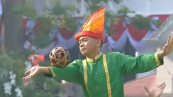 150 Penari Makassar Bikin Istana Merdeka Bergemuruh, Tarian Kolosal Warnai HUT Ke-81 RI