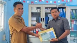 Tampak kiri Kabid Bina Marga Dinas PUPR Kab.Bombana (Sukardi, S.T., M.P.W.K.) dan Tampak Kanan Ketua Umum FPPB (Andi Zulkifli)