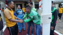 Kapolresta Kendari Jalin Kemitraan dengan Ojol, Salurkan Bantuan Sembako